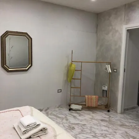 Apartment La Casa Di Memela Naples